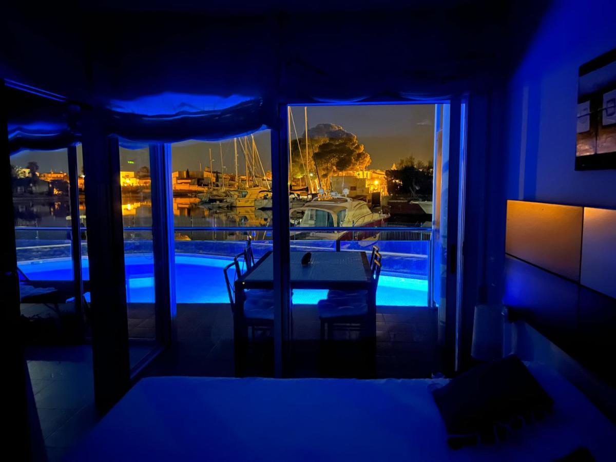 Blau Apartamento Frente A Los Canales Y Las Puestas De Sol De Roses Dış mekan fotoğraf