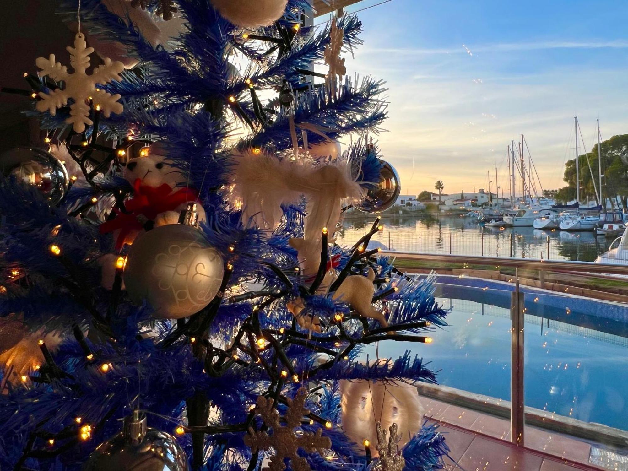 Blau Apartamento Frente A Los Canales Y Las Puestas De Sol De Roses Dış mekan fotoğraf